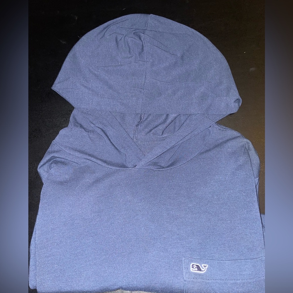 Vineyard vines hooded long sleeve T shirt